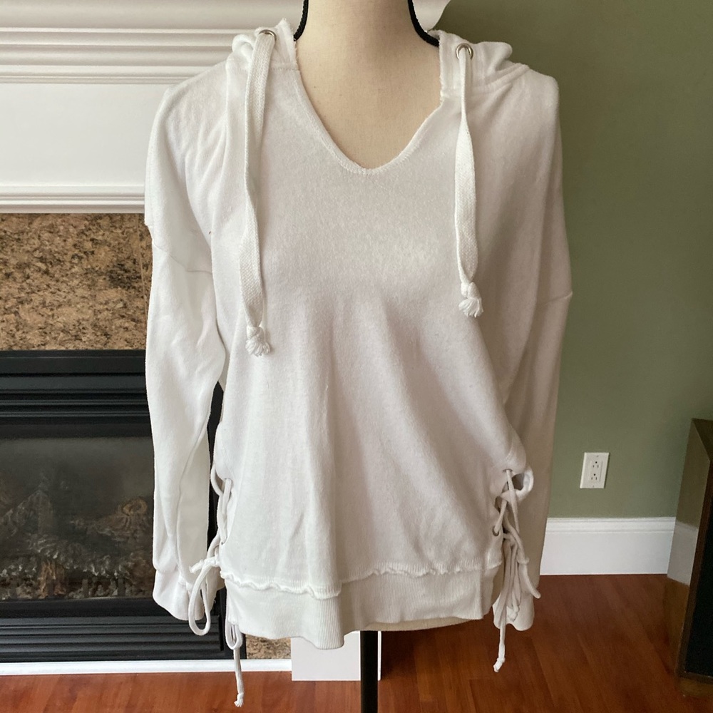 Beachy women’s hoodie